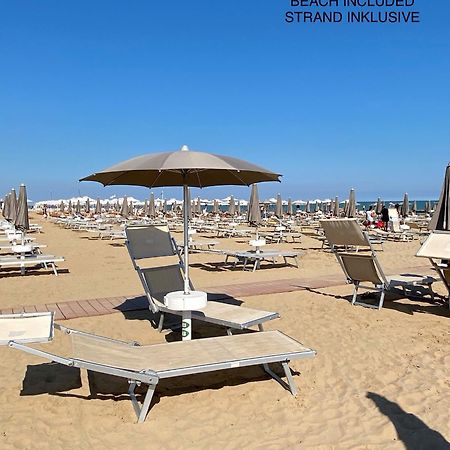 Agua Apartment With Beach Included リド・ディ・イエゾロ エクステリア 写真