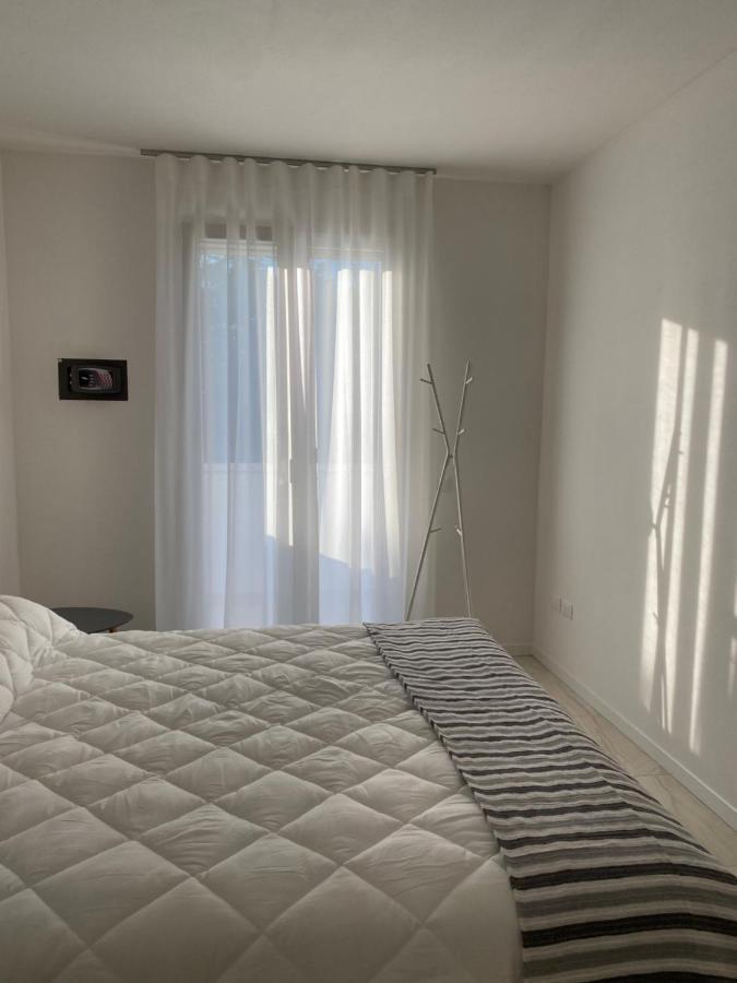 Agua Apartment With Beach Included リド・ディ・イエゾロ エクステリア 写真