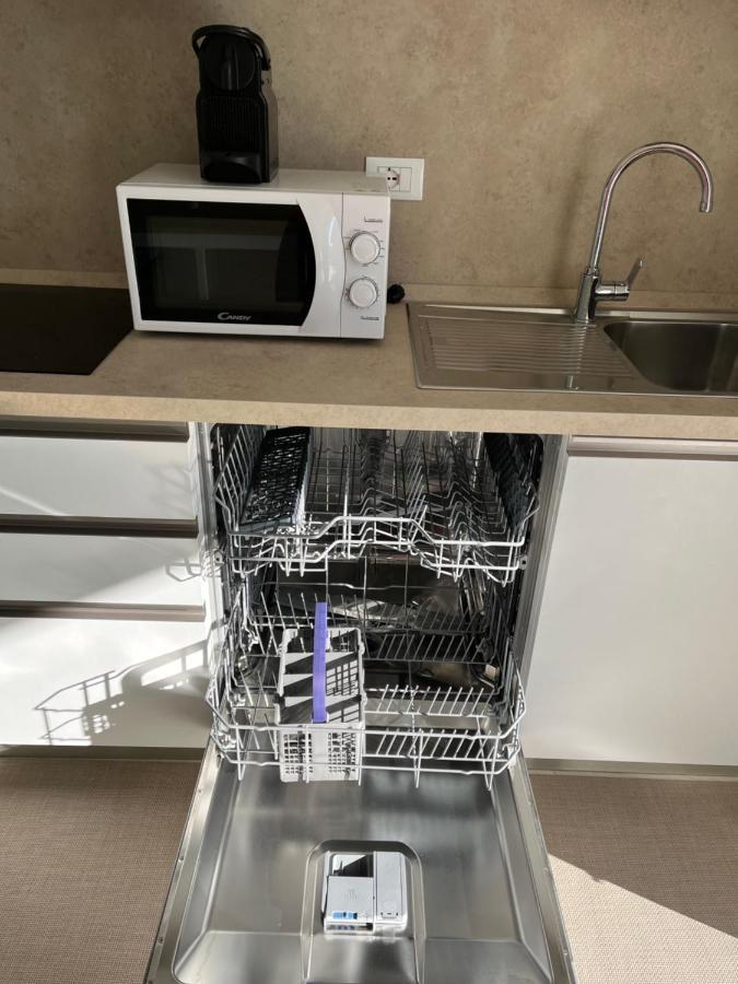 Agua Apartment With Beach Included リド・ディ・イエゾロ エクステリア 写真